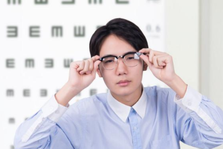 治疗近视眼医院哪家好？