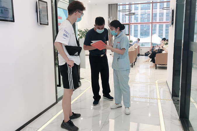 治眼睛近视需要多少钱？