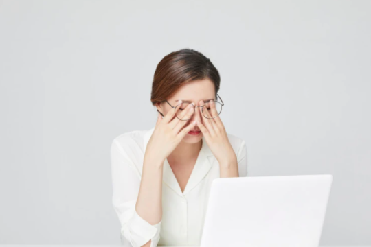 全激光飞秒价格贵不贵？