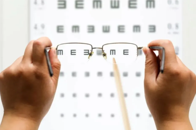 出现近视能手术吗？