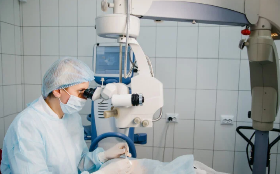 做近视眼手术现在靠谱吗？