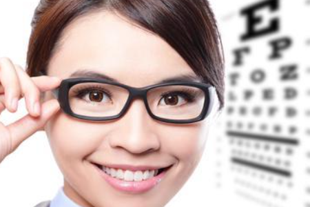 合肥做晶体植入手术得多少钱？