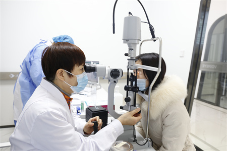 合肥眼科医院说：年轻人也会得青光眼吗？