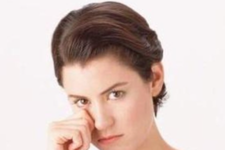 合肥近视眼飞秒激光手术后注意事项